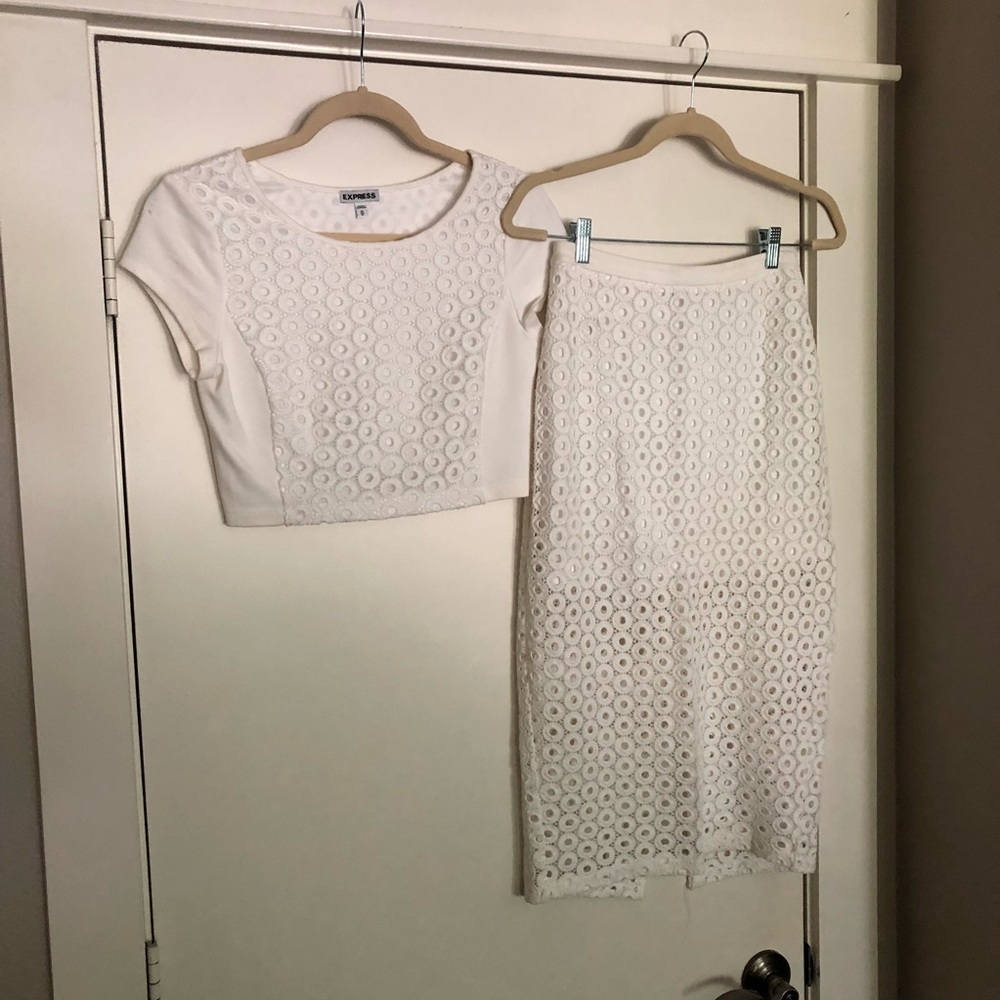 Express crop top and skirt set